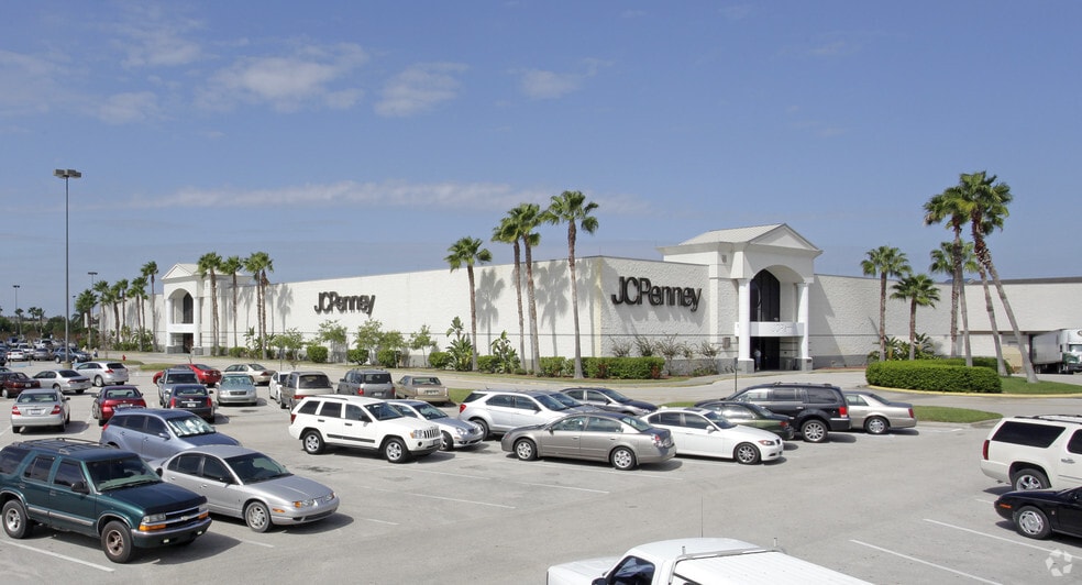 6200 20th St, Vero Beach, FL for lease - Primary Photo - Image 3 of 6