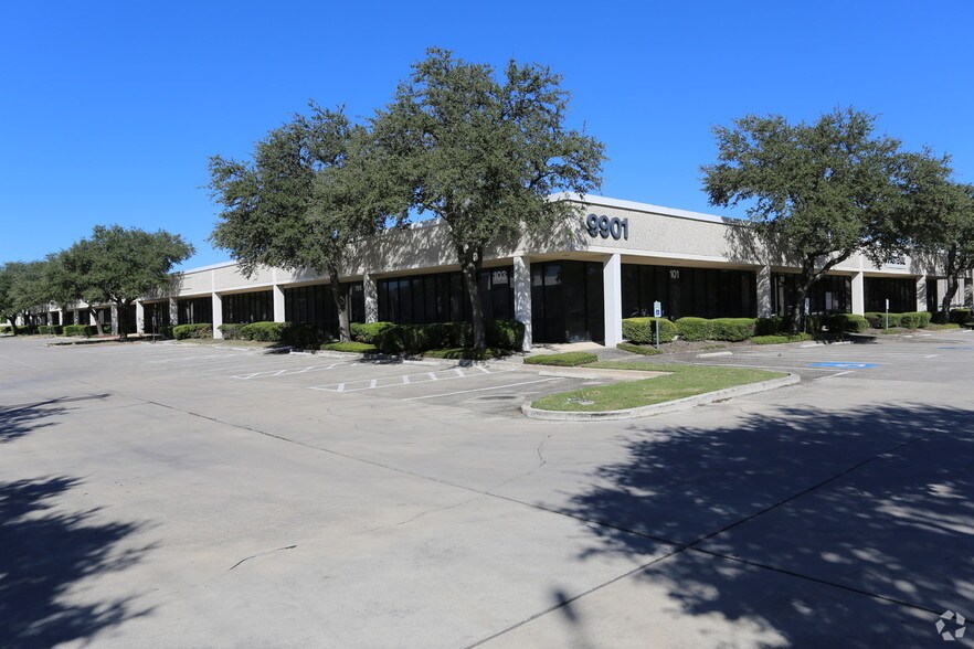 9901 Broadway St, San Antonio, TX à louer - Photo du bâtiment - Image 3 de 6