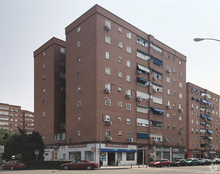 Calle Castilla la Nueva, 44, Fuenlabrada, Madrid à vendre - Photo du bâtiment - Image 2 de 2