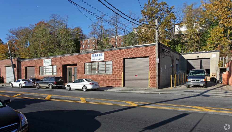 771 Nepperhan Ave, Yonkers, NY for lease - Primary Photo - Image 1 of 4