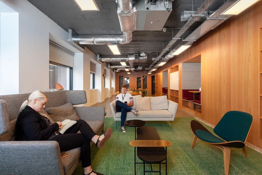 156 Great Charles Street Queensway, Birmingham for lease - Interior Photo - Image 3 of 10