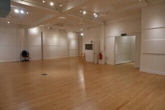 21-23 St. Leonards Ln, Edinburgh for sale Interior Photo- Image 2 of 3