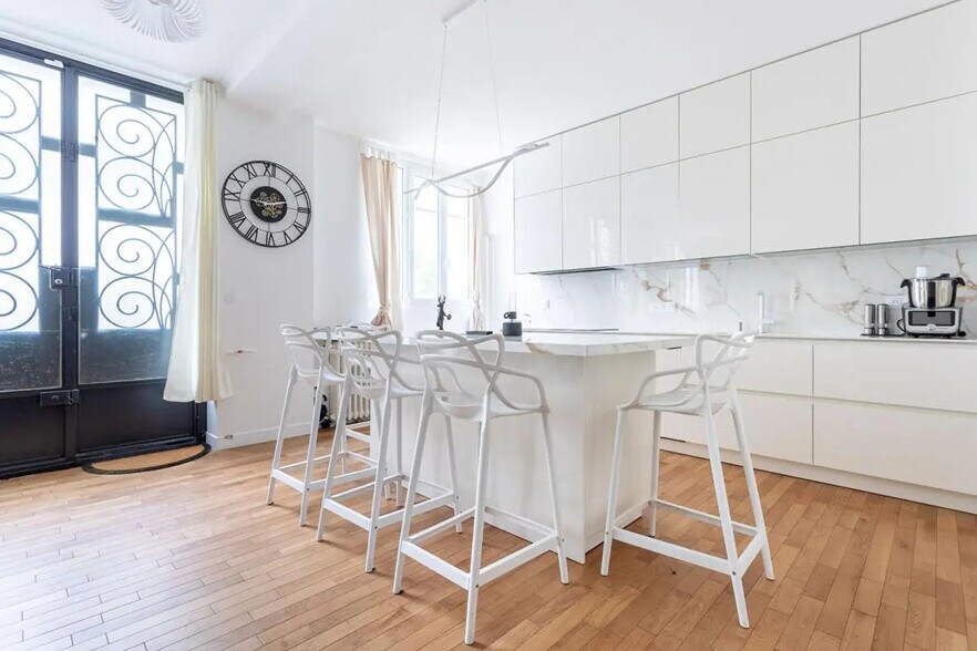 Office in Paris for sale - Interior Photo - Image 3 of 7