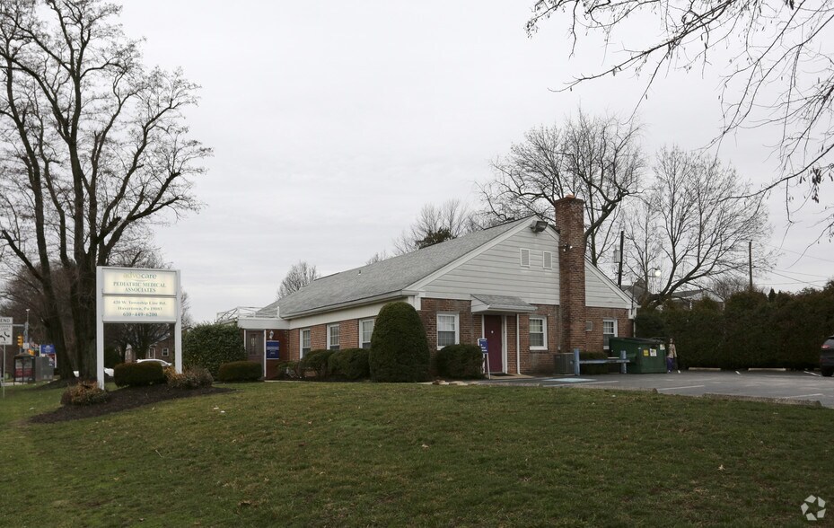 420 W Township Line Rd, Havertown, PA à louer - Photo du bâtiment - Image 2 de 8