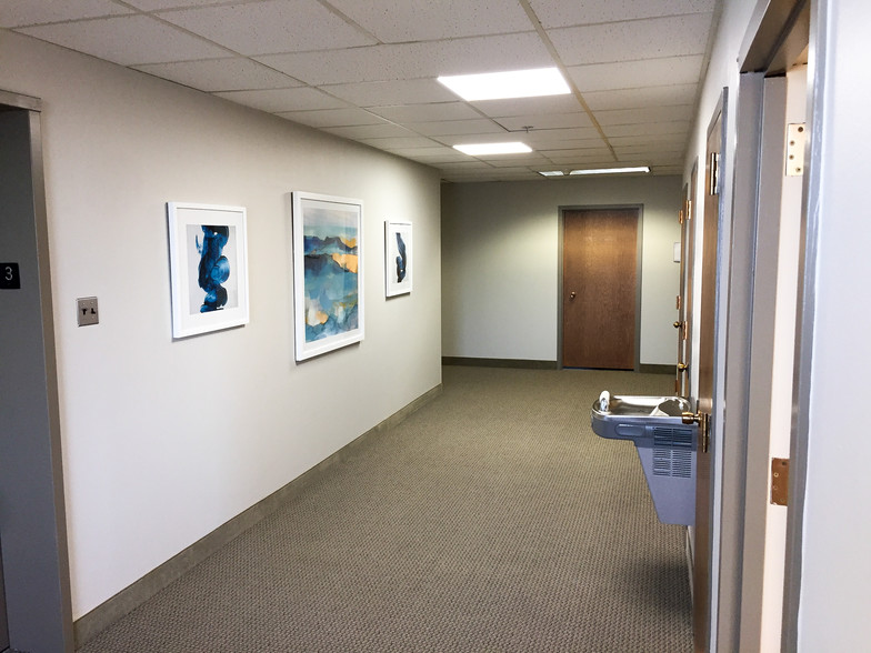 100 W Main St, Lansdale, PA for lease - Interior Photo - Image 1 of 5