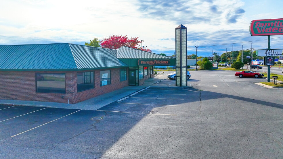 5865 W US Highway 10, Ludington, MI for lease - Building Photo - Image 3 of 6