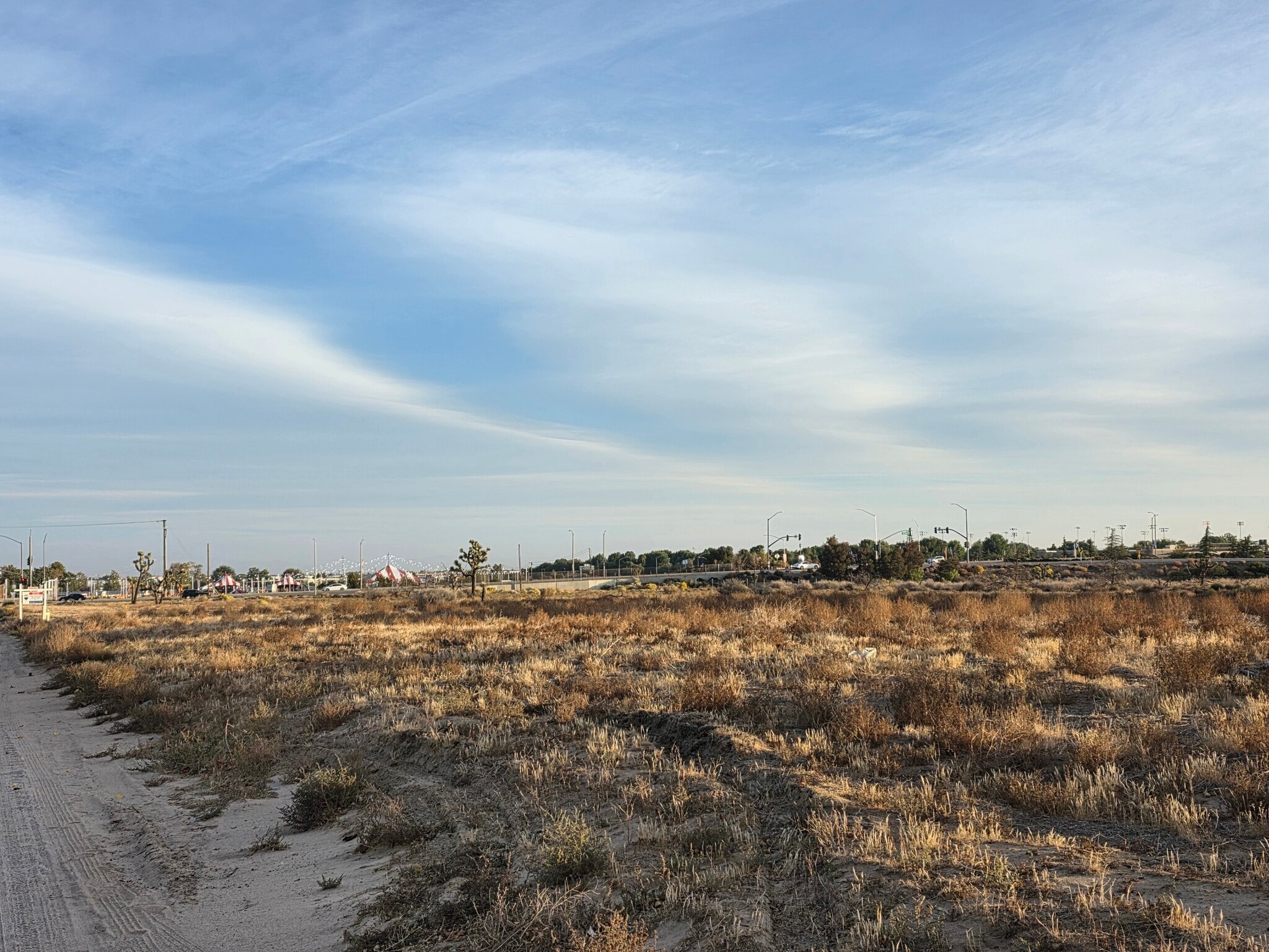 42652 W 15th St, Lancaster, CA for sale Primary Photo- Image 1 of 8