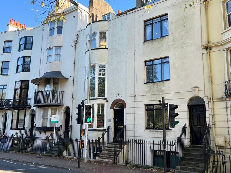 23 Grand Parade, Brighton à louer - Photo du bâtiment - Image 2 de 8