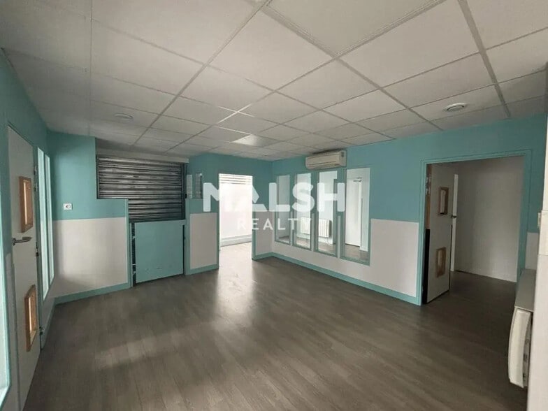 Bureau dans Lyon à louer - Photo du bâtiment - Image 3 de 11