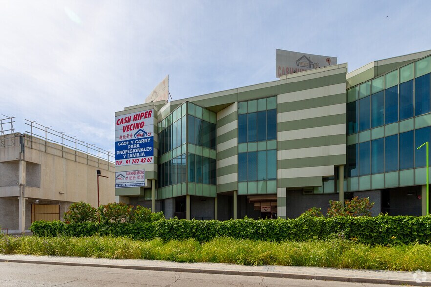 Avenida Aragón, 336, Madrid, Madrid à louer - Photo du bâtiment - Image 2 de 2