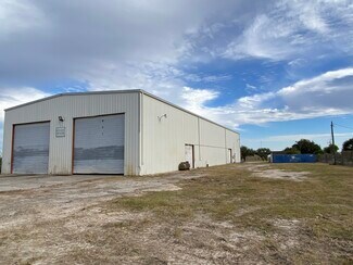 Plus de détails pour 4836 Fish Ln, Beeville, TX - Industriel à vendre