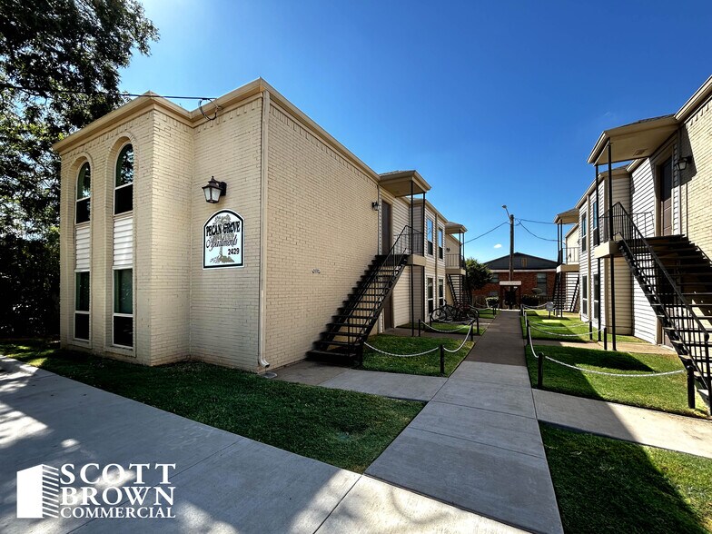 2431 Stella St, Denton, TX à vendre - Photo du bâtiment - Image 2 de 36