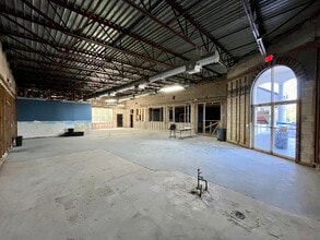 6196-6202 SE Federal Hwy, Stuart, FL à louer Photo intérieure- Image 2 de 7