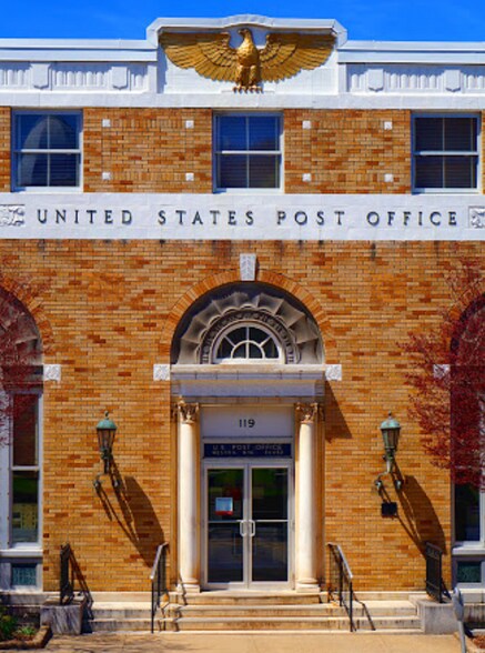 314 W Edgar Ave, Ronceverte, WV à louer - Photo du bâtiment - Image 2 de 5