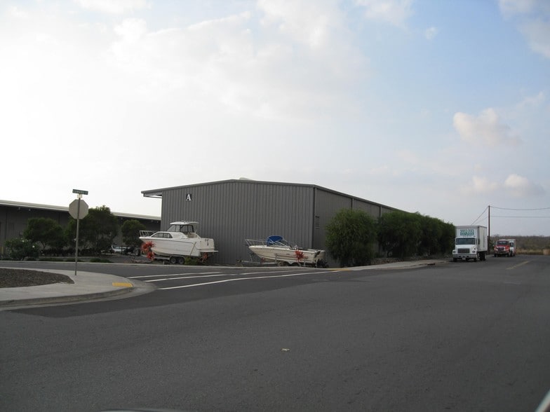 74-555 Honokohau St, Kailua Kona, HI for lease - Building Photo - Image 3 of 7