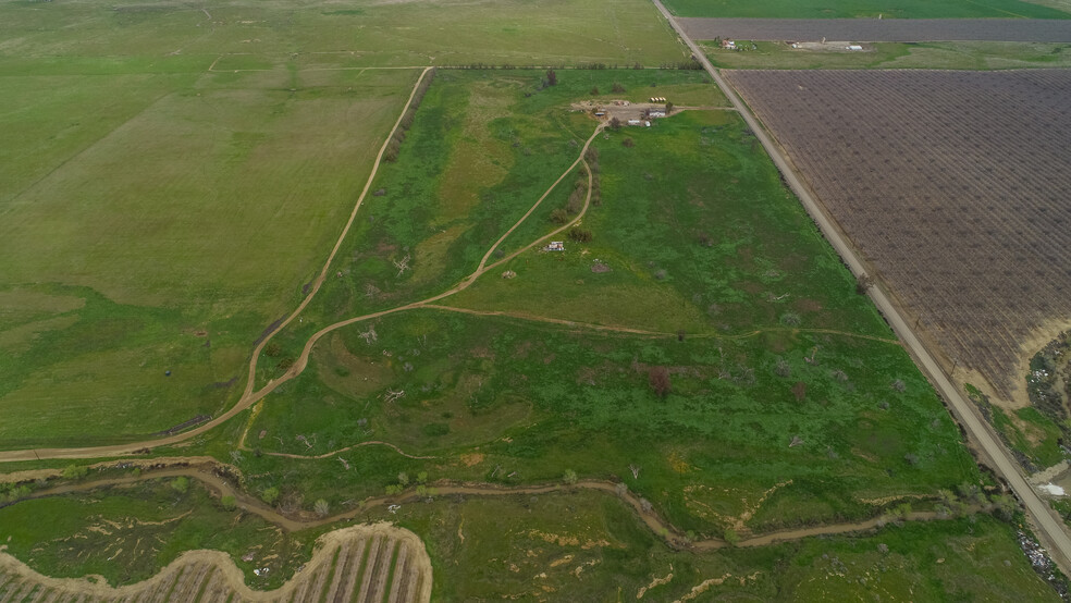 41605 Sutter Ave, Coalinga, CA for sale - Aerial - Image 2 of 19