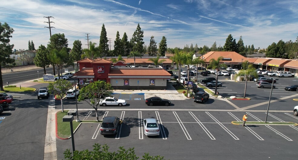 2001-2099 E Orangethorpe Ave, Placentia, CA for lease - Building Photo - Image 3 of 24