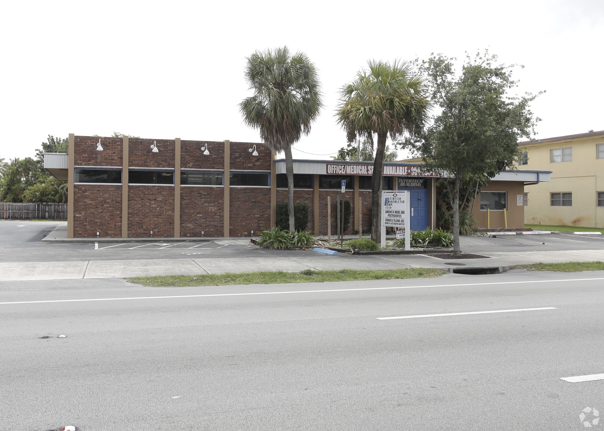 5100 Hollywood Blvd, Hollywood, FL for lease Building Photo- Image 1 of 16