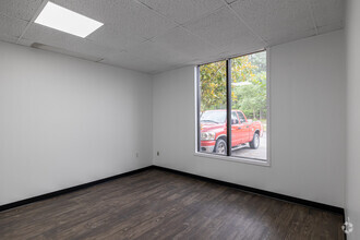 3520 W 69th St, Little Rock, AR for lease Interior Photo- Image 2 of 3