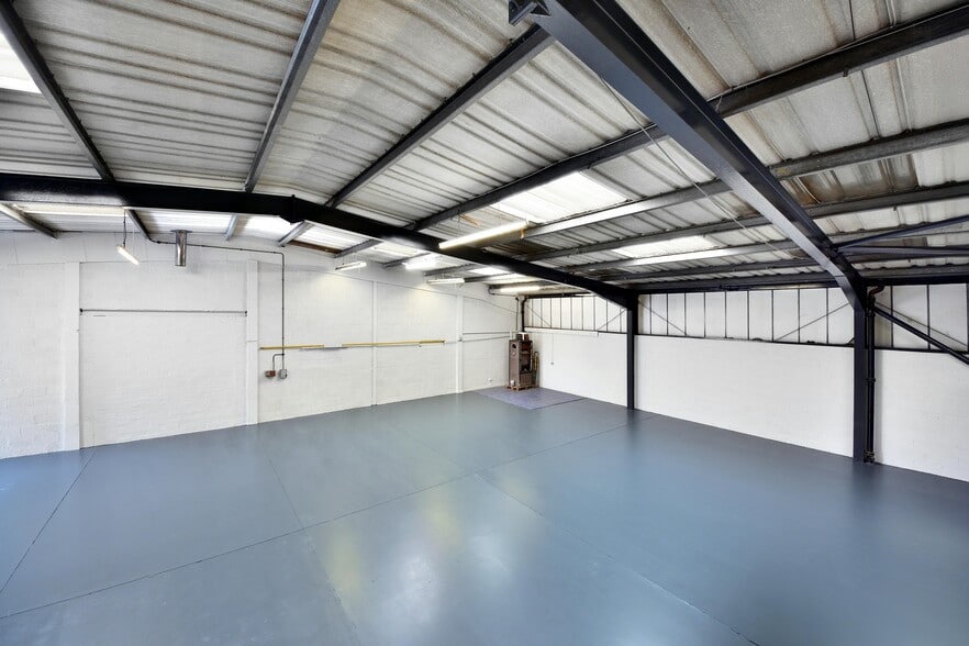 9 Tollpark Rd, Cumbernauld for lease - Building Photo - Image 2 of 8