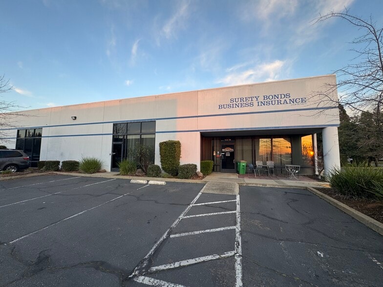 3225 Monier Cir, Rancho Cordova, CA for lease - Building Photo - Image 2 of 32