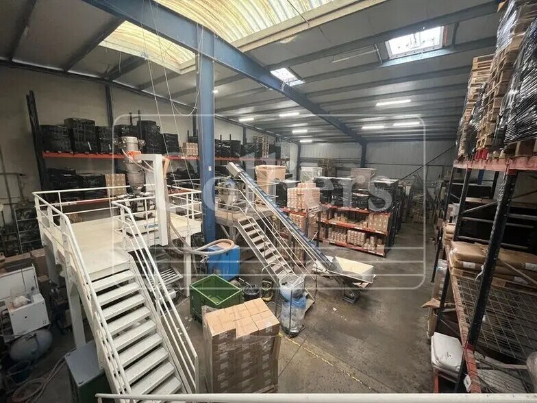 Bureau dans Peynier à louer - Photo intérieure - Image 3 de 13