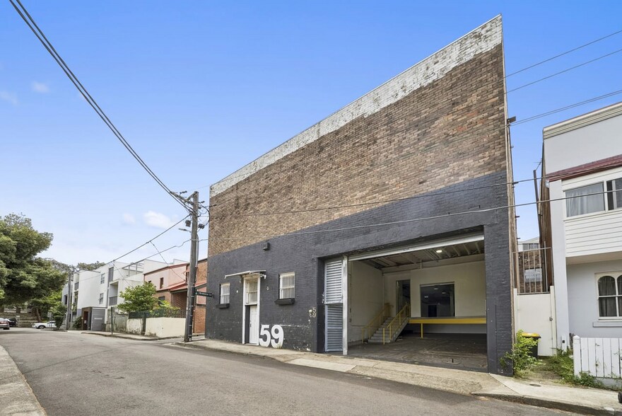 24-30 Wellington St, Waterloo à louer - Photo du bâtiment - Image 3 de 7
