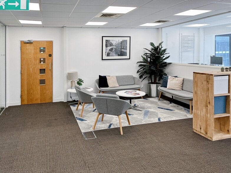 Chivers Way, Histon for lease - Interior Photo - Image 3 of 10