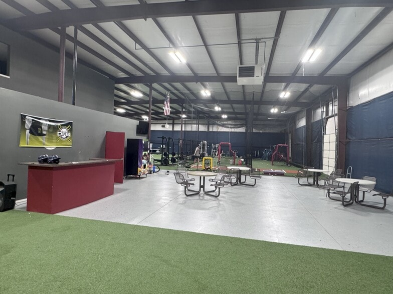 2025 W Harry St, Wichita, KS for sale - Building Photo - Image 2 of 10