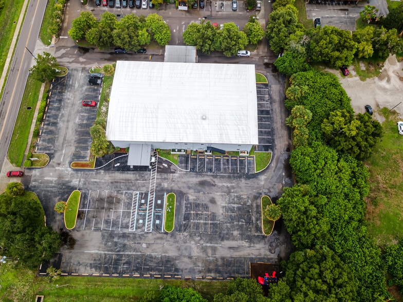 11633 137th St N, Largo, FL for sale - Primary Photo - Image 1 of 12
