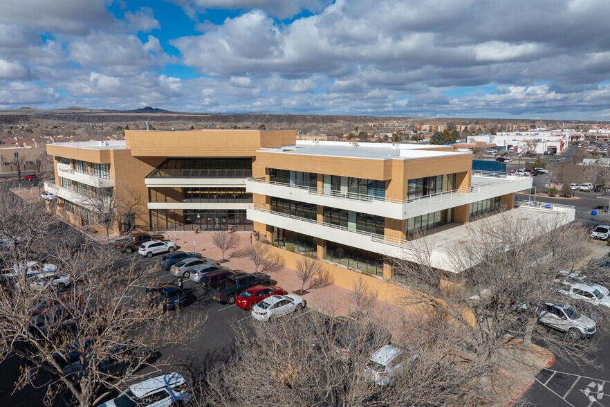 2929 Coors Blvd NW, Albuquerque, NM for lease - Primary Photo - Image 1 of 20