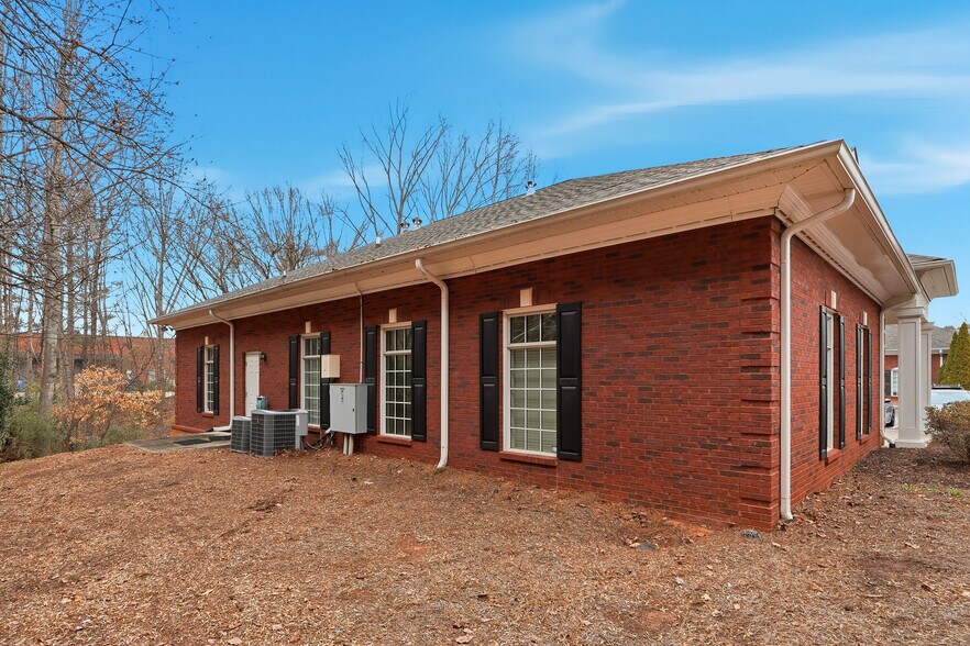 3985 Steve Reynolds Blvd, Norcross, GA à vendre - Photo du bâtiment - Image 3 de 24