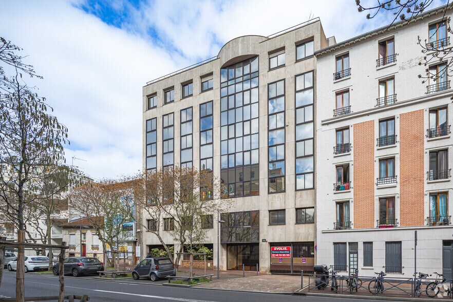 Bureau dans Issy-les-Moulineaux à vendre - Photo principale - Image 1 de 5