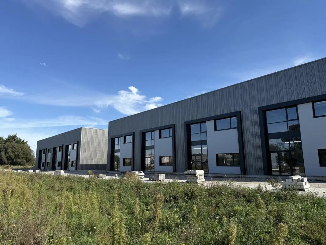 Local d'activités dans Thouaré-sur-Loire à vendre Photo du bâtiment- Image 1 de 6