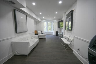 1636 R St NW, Washington, DC à louer Photo du bâtiment- Image 2 de 2