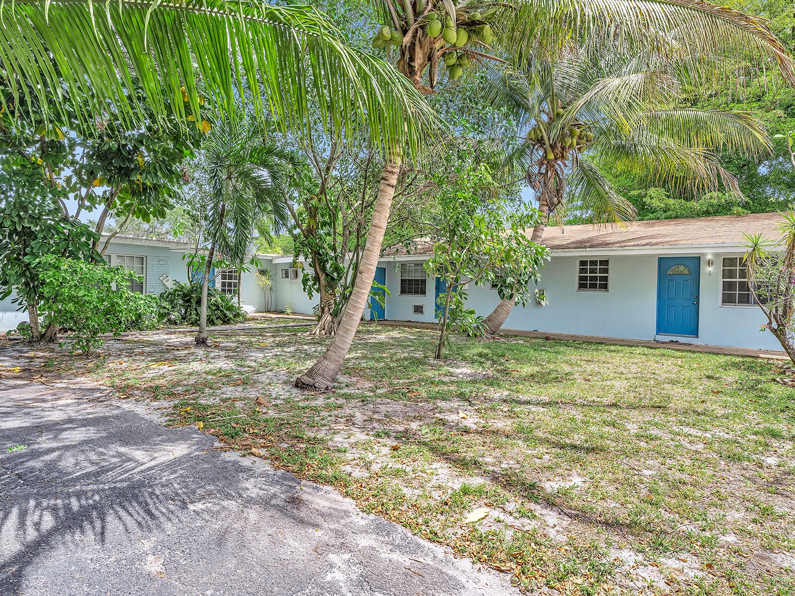 161 NW 40th St, Oakland Park, FL à vendre Photo principale- Image 1 de 1
