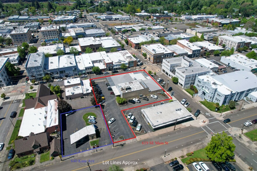 619 SE Main St, Roseburg, OR for sale - Building Photo - Image 2 of 45