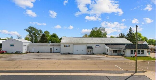 Plus de détails pour 316 E Main St, Princeville, IL - Commerce de détail à vendre