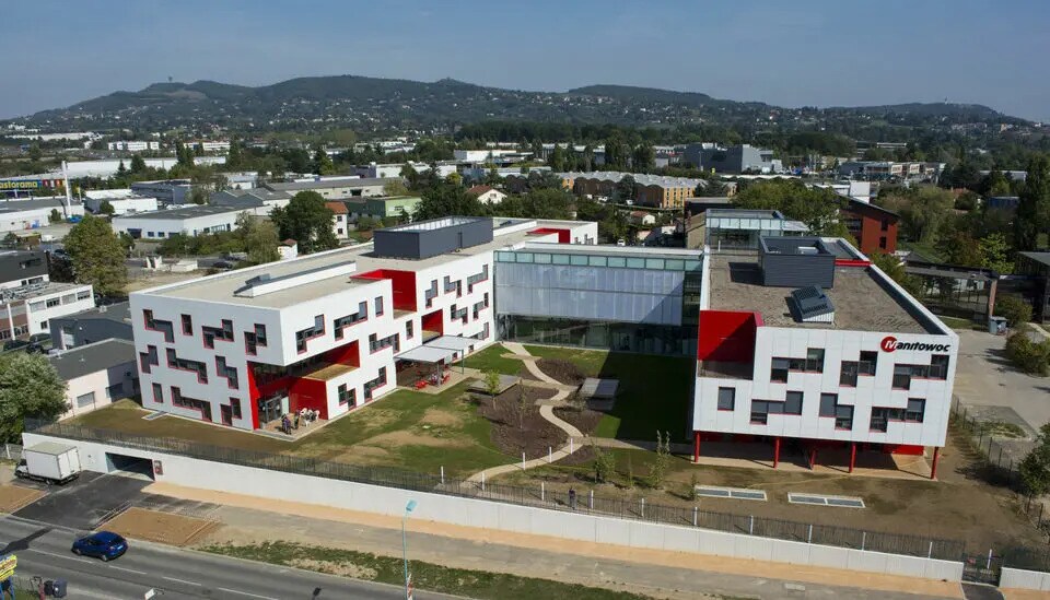 Flex dans Dardilly à louer - Photo du bâtiment - Image 2 de 13