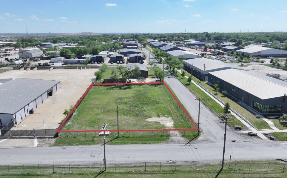 5000 David Strickland Rd, Fort Worth, TX à vendre Photo du bâtiment- Image 1 de 4