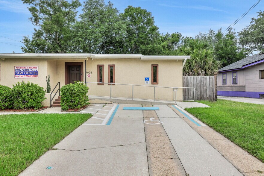 4608 Norwood Ave, Jacksonville, FL à louer - Photo du bâtiment - Image 2 de 21
