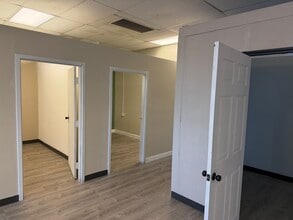 3550 S Washington Ave, Titusville, FL à louer Photo intérieure- Image 1 de 5