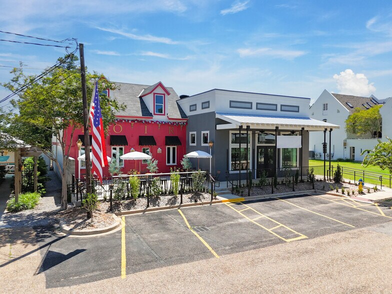 2032 Woodrow st, Mandeville, LA à louer - Photo du bâtiment - Image 2 de 6