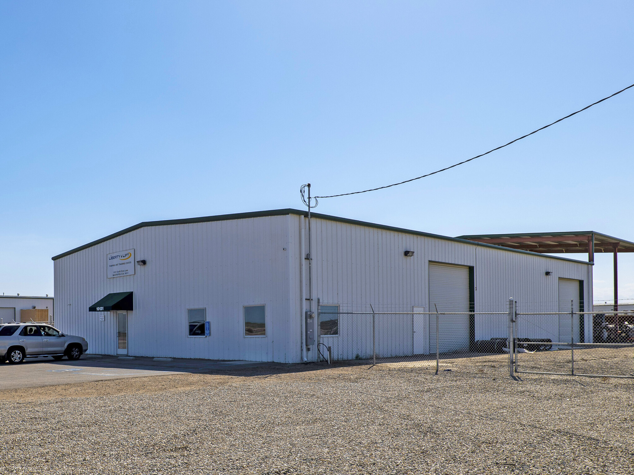 10121 S Enos Ln, Bakersfield, CA for sale Primary Photo- Image 1 of 1