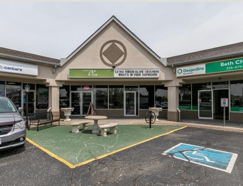 344 Manning Rd, Windsor, ON à vendre Photo principale- Image 1 de 1