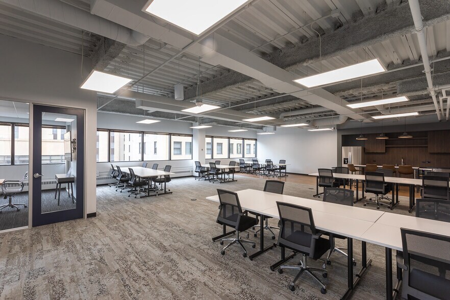 211 W Wacker Dr, Chicago, IL à vendre - Photo intérieure - Image 2 de 27