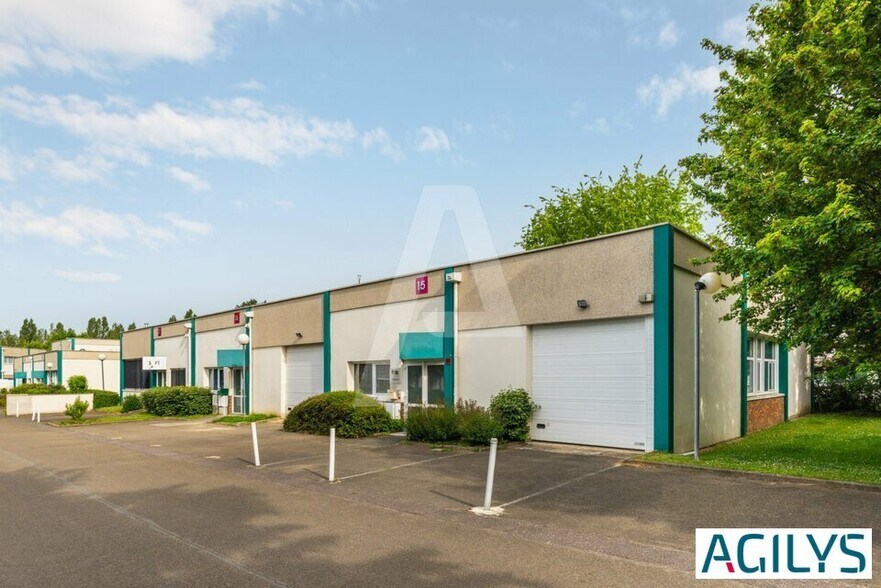 14 Rue Eugène Hénaff, Trappes à louer - Photo du bâtiment - Image 2 de 4