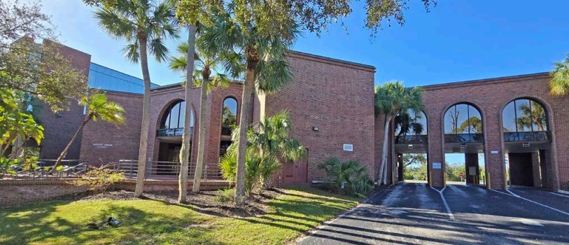 1600 Tamiami Trl, Port Charlotte, FL à louer - Photo du bâtiment - Image 1 de 1