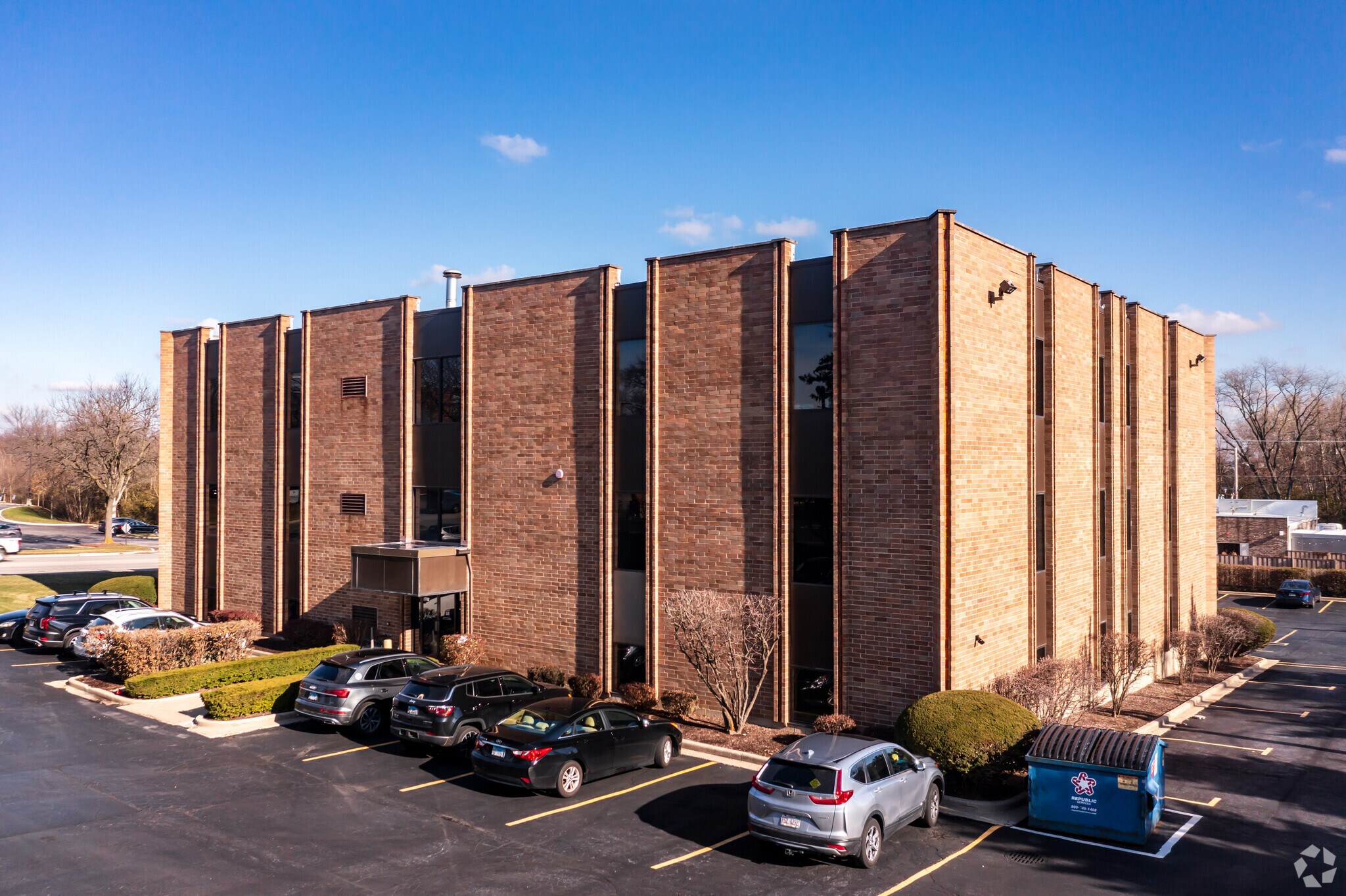 3033 Ogden Ave, Lisle, IL à louer Photo du bâtiment- Image 1 de 15