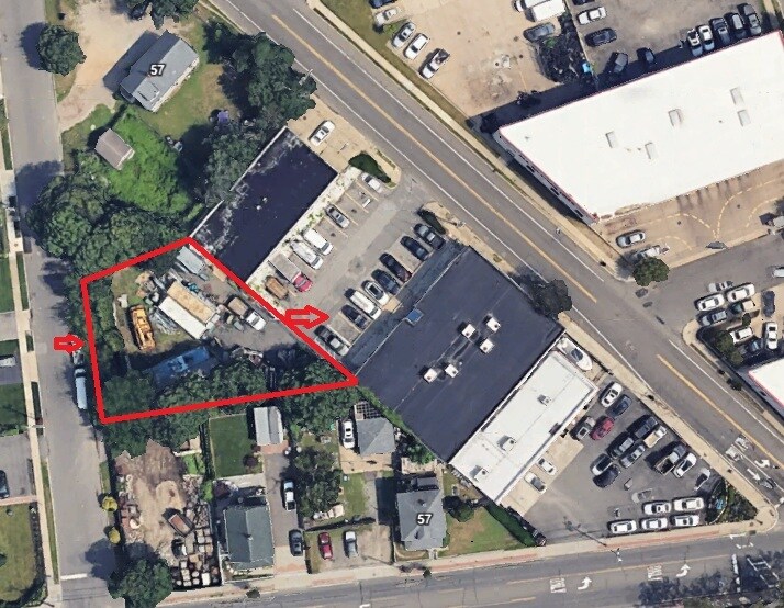 63 Depot Rd, Huntington Station, NY à louer Photo principale- Image 1 de 2